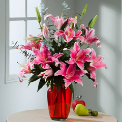 L-002: The Rosesnboxes Stargazer Bouquet